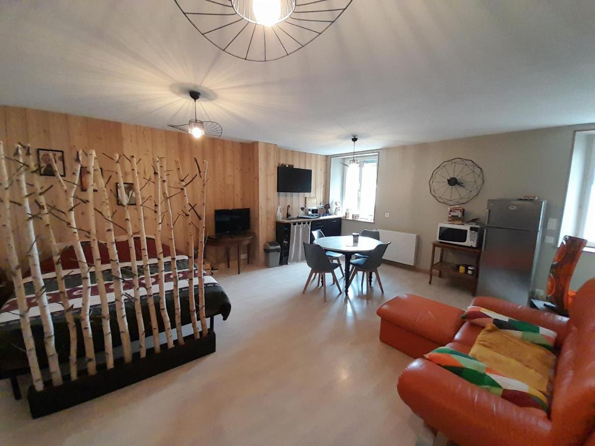 Studio Cosy De 2 A 4 Personnes Au Coeur Du Haut Doubs, Entre Les Lacs, Les Montagnes Et Les Vignobles Apartman Frasne Kültér fotó